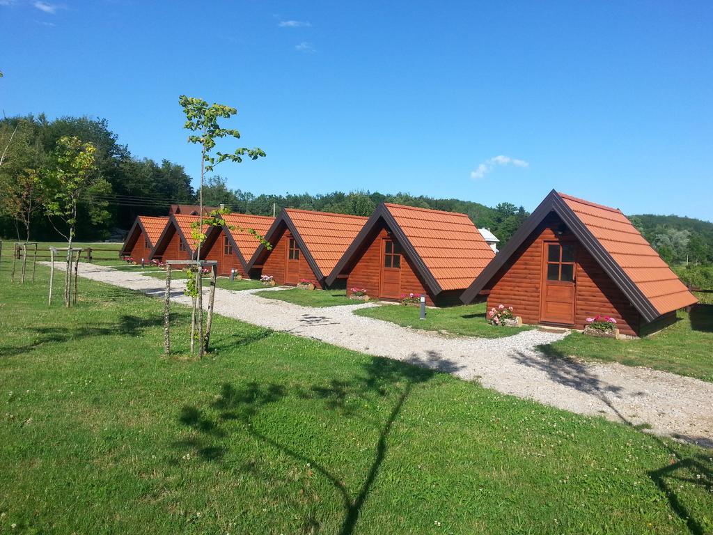 Bungalows Rizvan City Brusane Pokoj fotografie